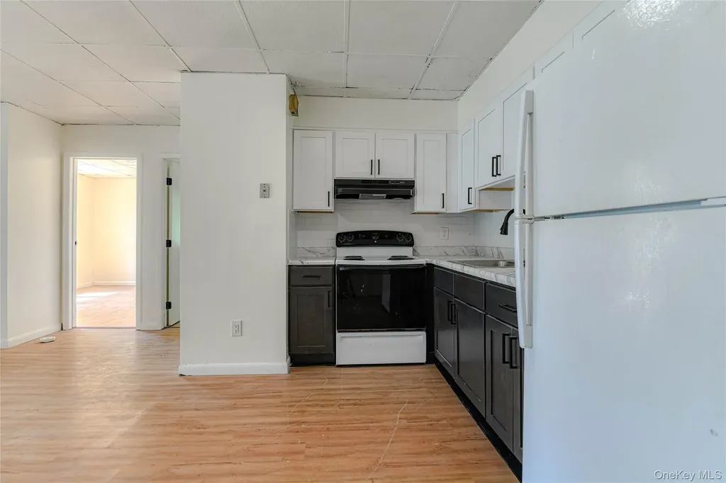 1614 Route 9w Milton NY 12542
