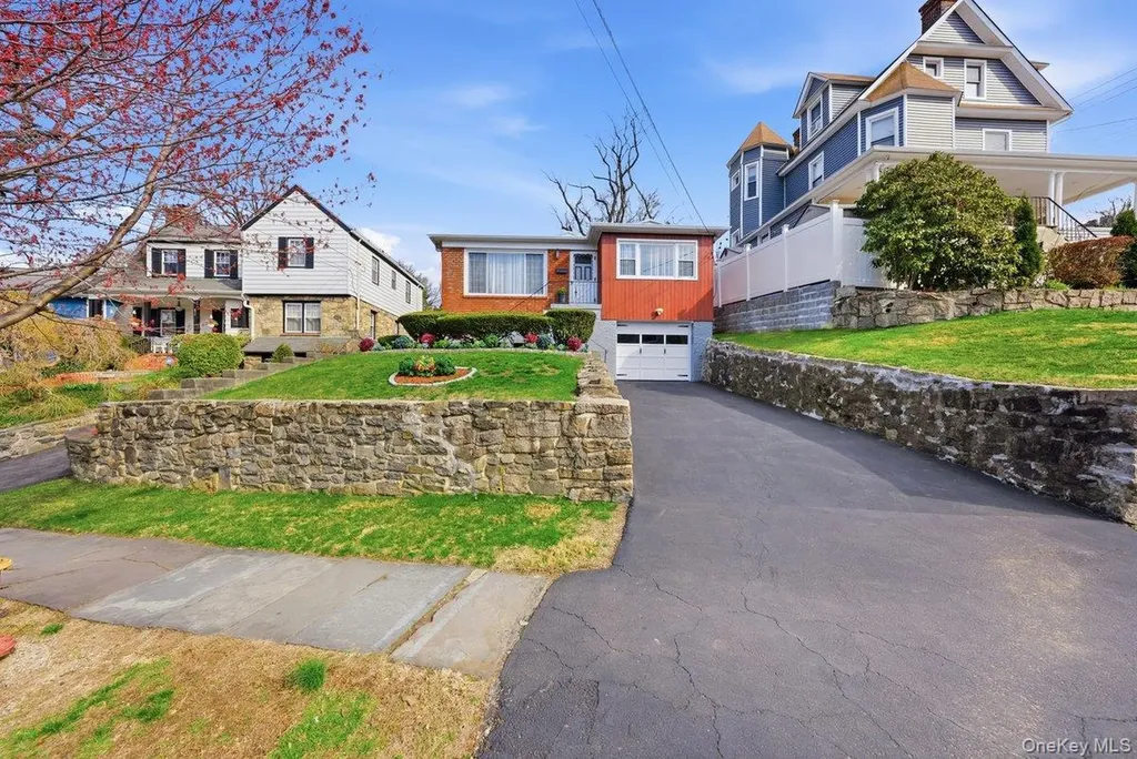 416 Hawthorne Avenue Yonkers NY 10705