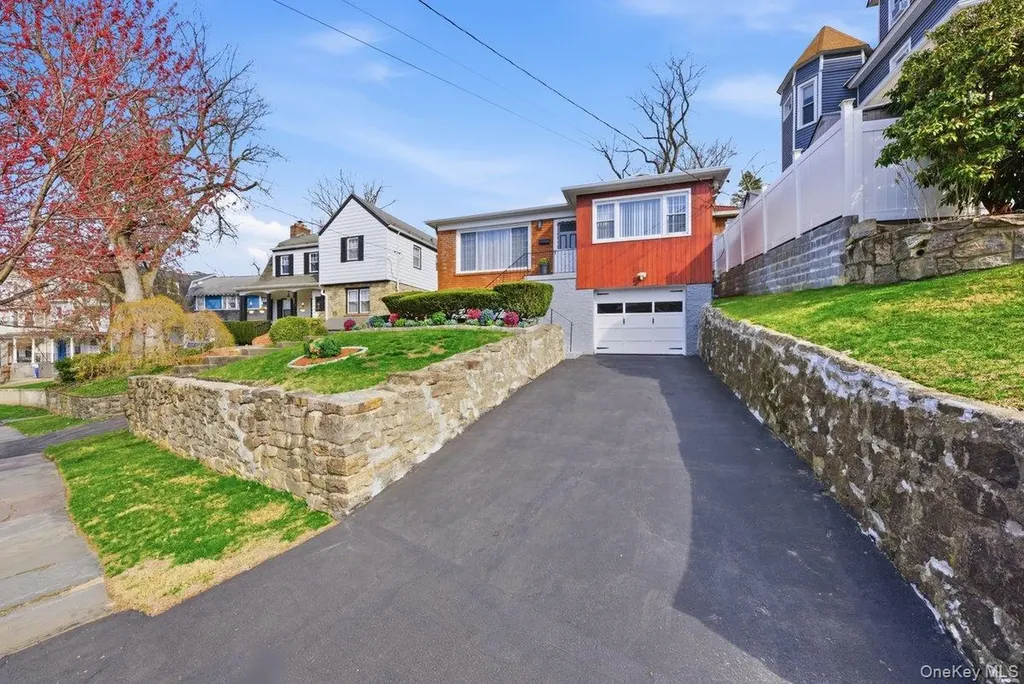 416 Hawthorne Avenue Yonkers NY 10705