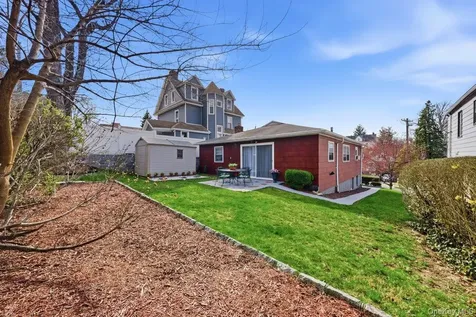 416 Hawthorne Avenue Yonkers NY 10705