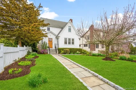 60 Elm Avenue Larchmont NY 10538