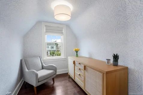 60 Elm Avenue Larchmont NY 10538