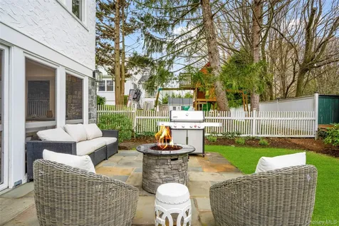 60 Elm Avenue Larchmont NY 10538