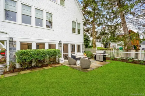 60 Elm Avenue Larchmont NY 10538