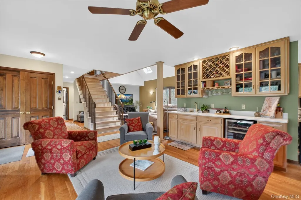 256 Overlook Road Poughkeepsie NY 12603