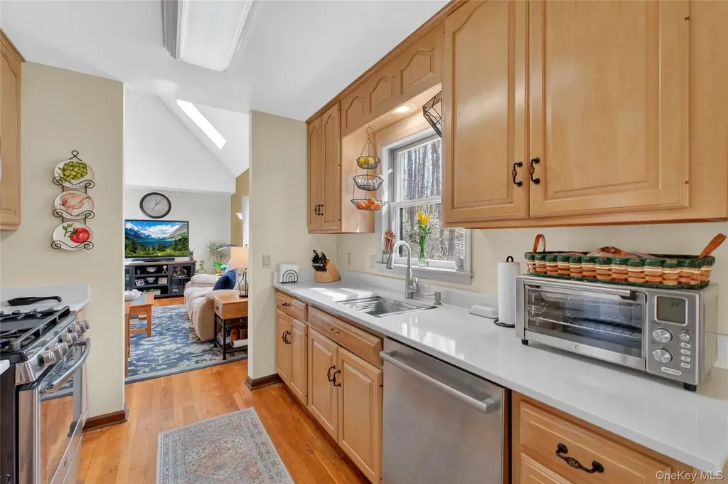 256 Overlook Road Poughkeepsie NY 12603