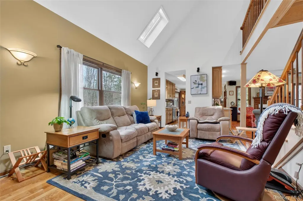 256 Overlook Road Poughkeepsie NY 12603