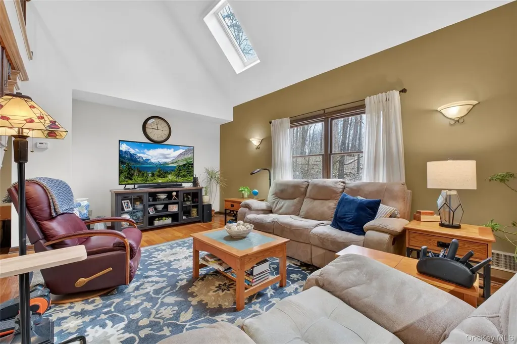 256 Overlook Road Poughkeepsie NY 12603