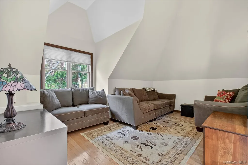 256 Overlook Road Poughkeepsie NY 12603