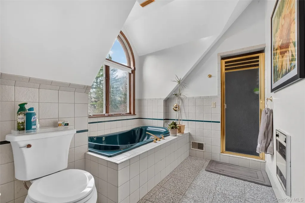 256 Overlook Road Poughkeepsie NY 12603