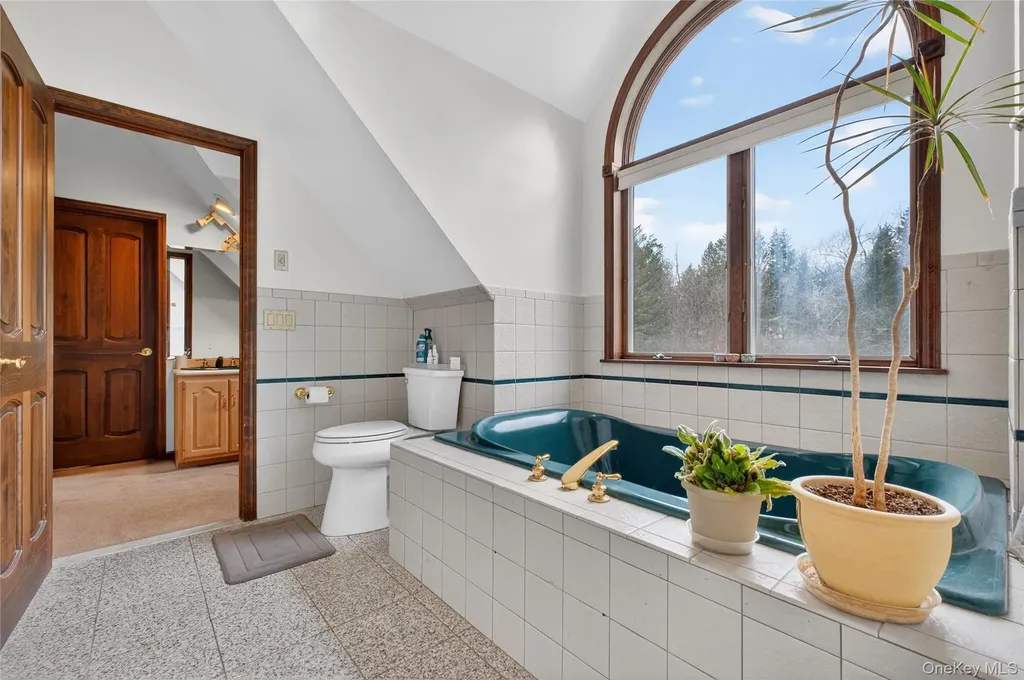 256 Overlook Road Poughkeepsie NY 12603