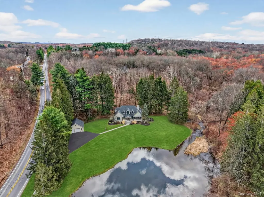 256 Overlook Road Poughkeepsie NY 12603