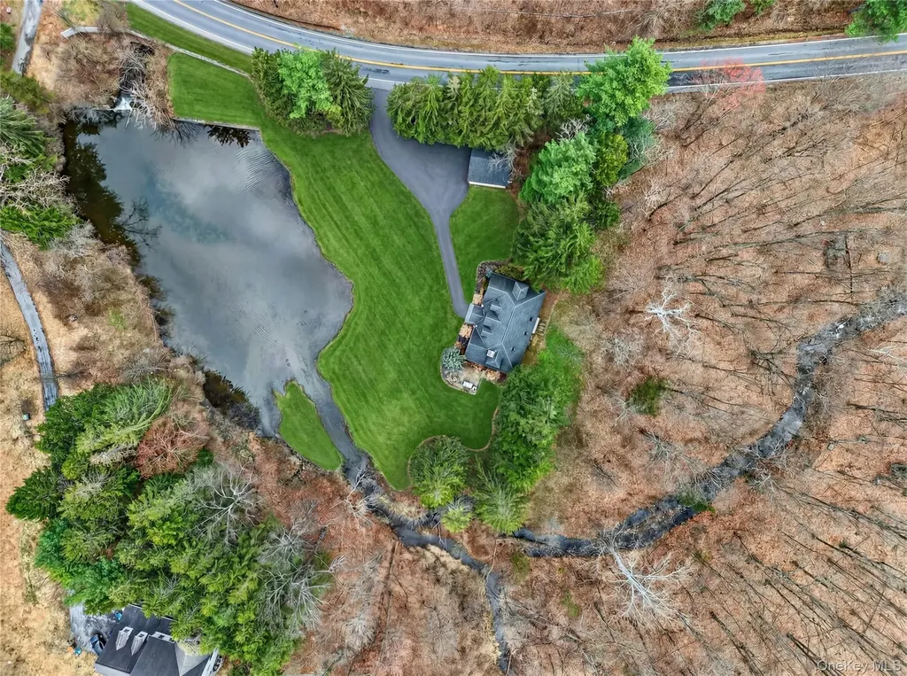 256 Overlook Road Poughkeepsie NY 12603