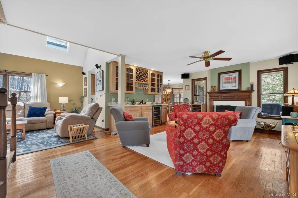 256 Overlook Road Poughkeepsie NY 12603