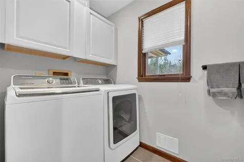 256 Overlook Road Poughkeepsie NY 12603
