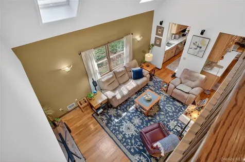 256 Overlook Road Poughkeepsie NY 12603