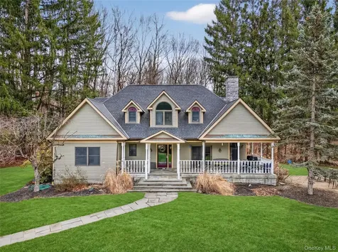 256 Overlook Road Poughkeepsie NY 12603