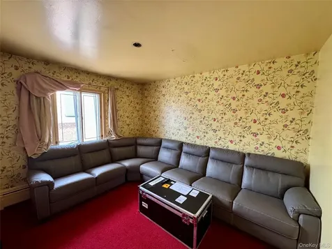15035 116th Street South Ozone Park NY 11420
