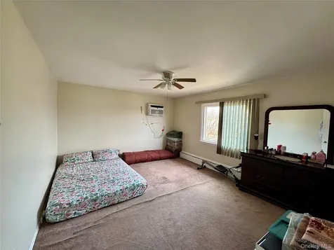 15035 116th Street South Ozone Park NY 11420