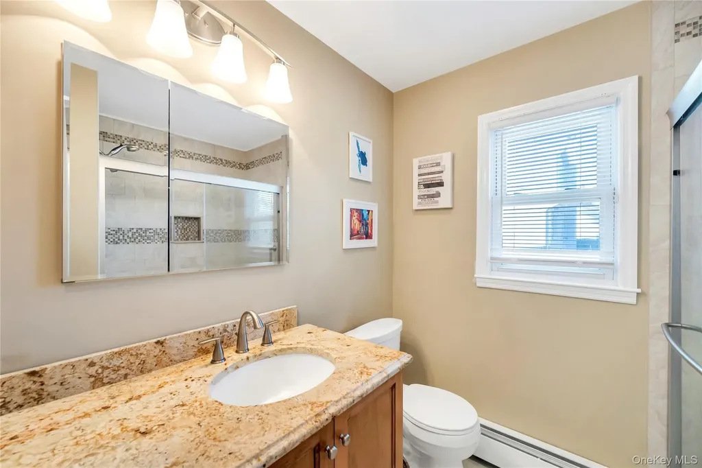 25 Flanders Place West Babylon NY 11704