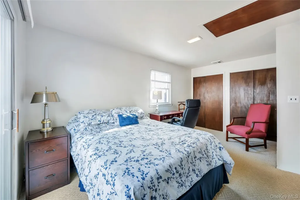 25 Flanders Place West Babylon NY 11704