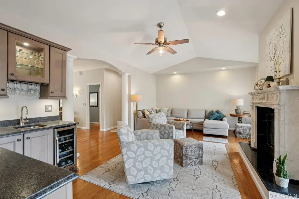 21 Old Quaker Hill Road Monroe NY 10950