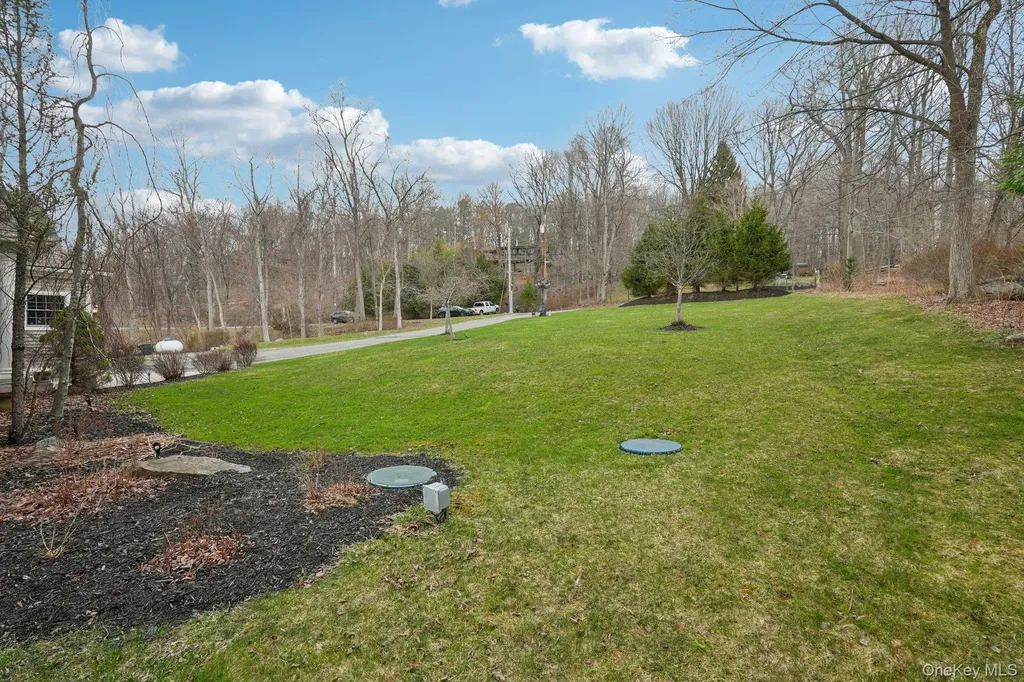 21 Old Quaker Hill Road Monroe NY 10950