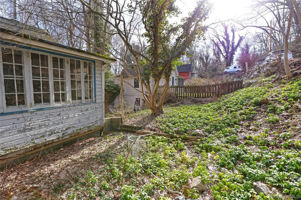 25 Harper Street Lake Peekskill NY 10537