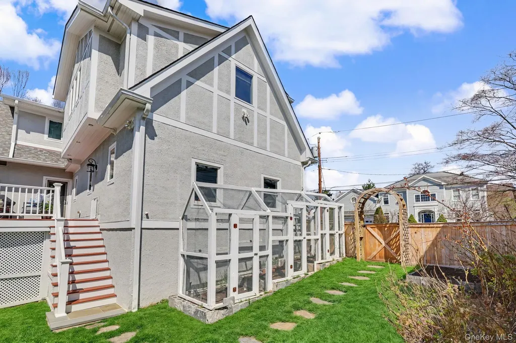 30 Wainwright Street Rye NY 10580
