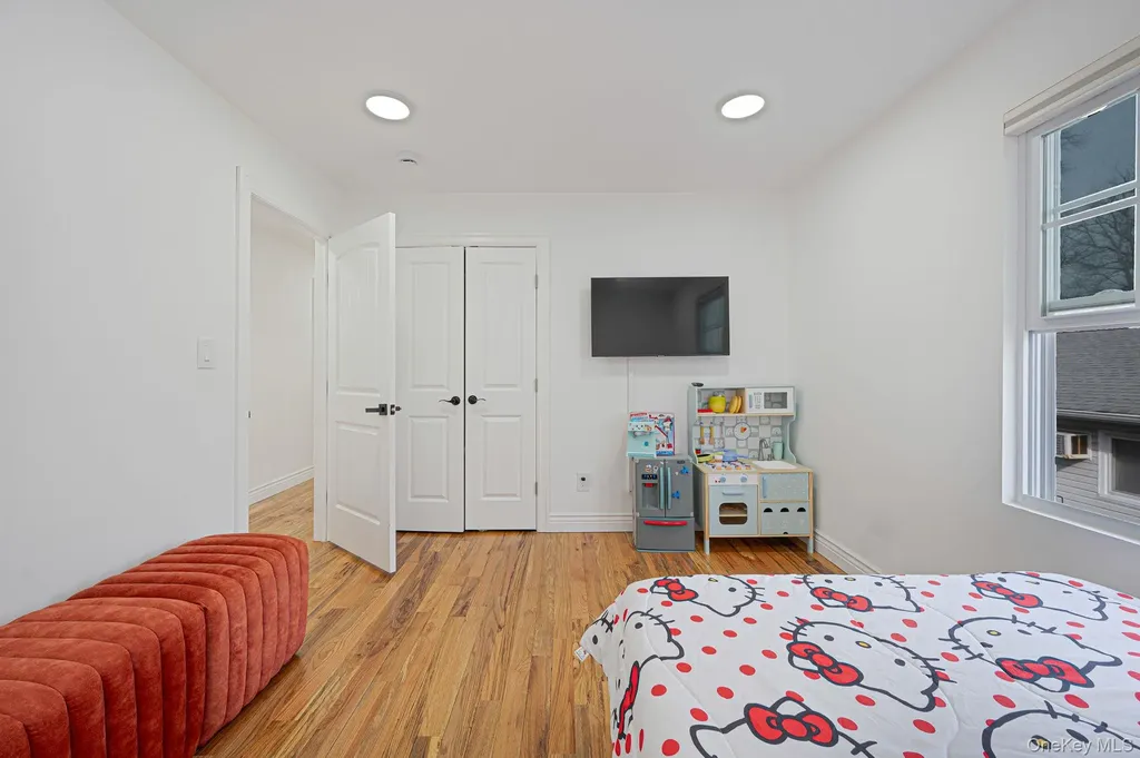 28 Vanderbilt Avenue Babylon NY 11702