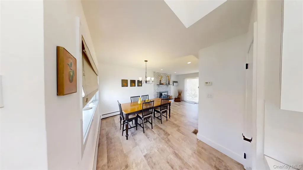76 Diamond Drive Plainview NY 11803