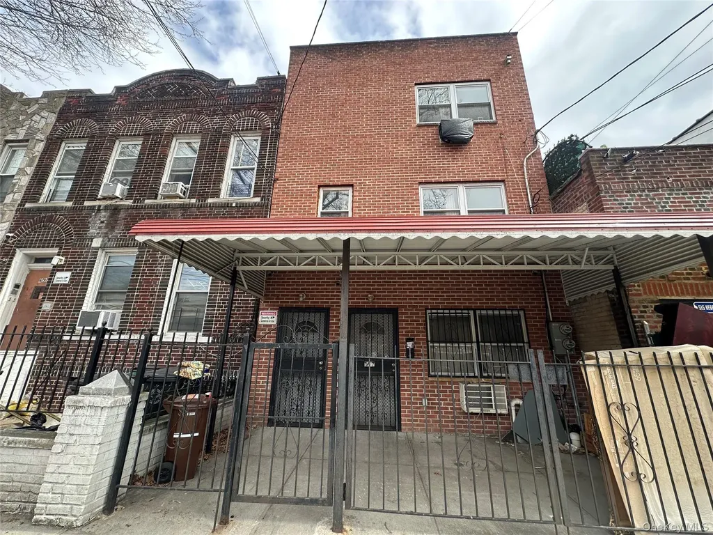 697 Sheffield Avenue Brooklyn NY 11207