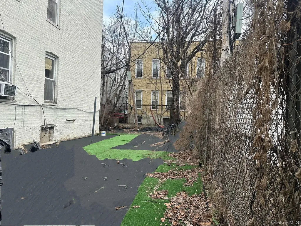 697 Sheffield Avenue Brooklyn NY 11207