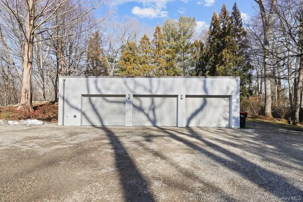 54 Cross Pond Road Pound Ridge NY 10576