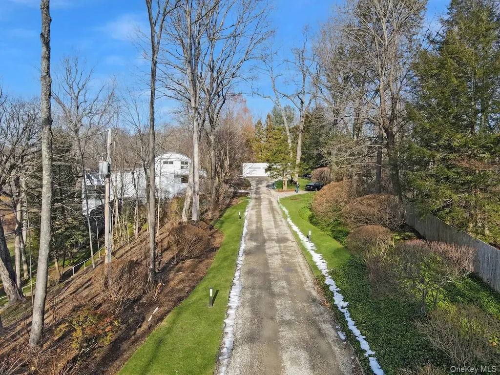 54 Cross Pond Road Pound Ridge NY 10576