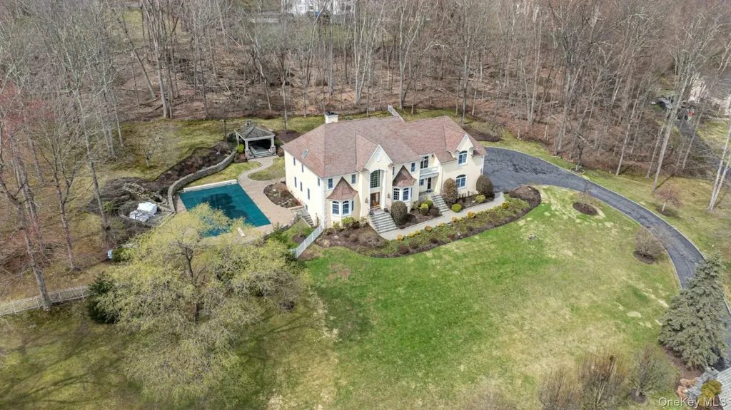 3 Kniffen Road Katonah NY 10536