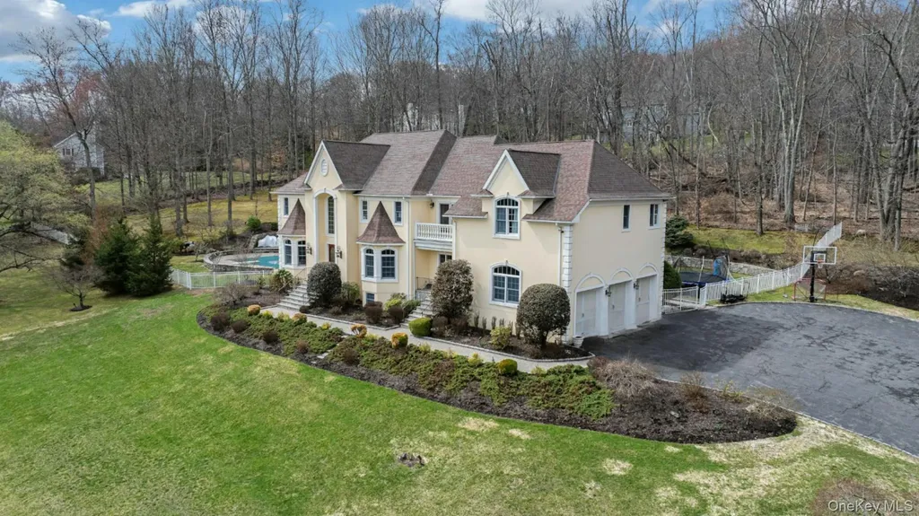 3 Kniffen Road Katonah NY 10536