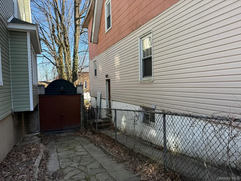 3814 Secor Avenue Bronx NY 10466