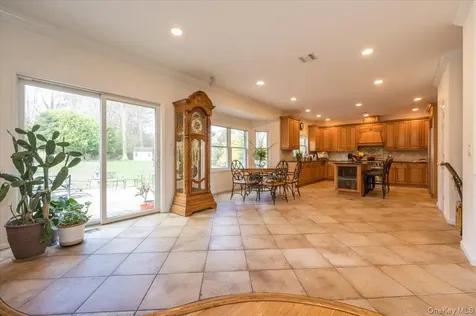 129 Round Swamp Road Huntington NY 11743