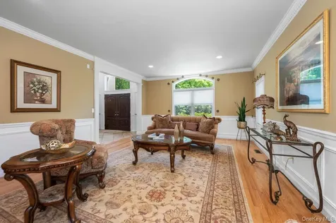 129 Round Swamp Road Huntington NY 11743