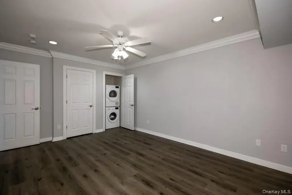 524 Tudor Lane Middle Island NY 11953