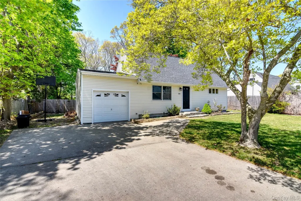 108 Marshall Drive Selden NY 11784
