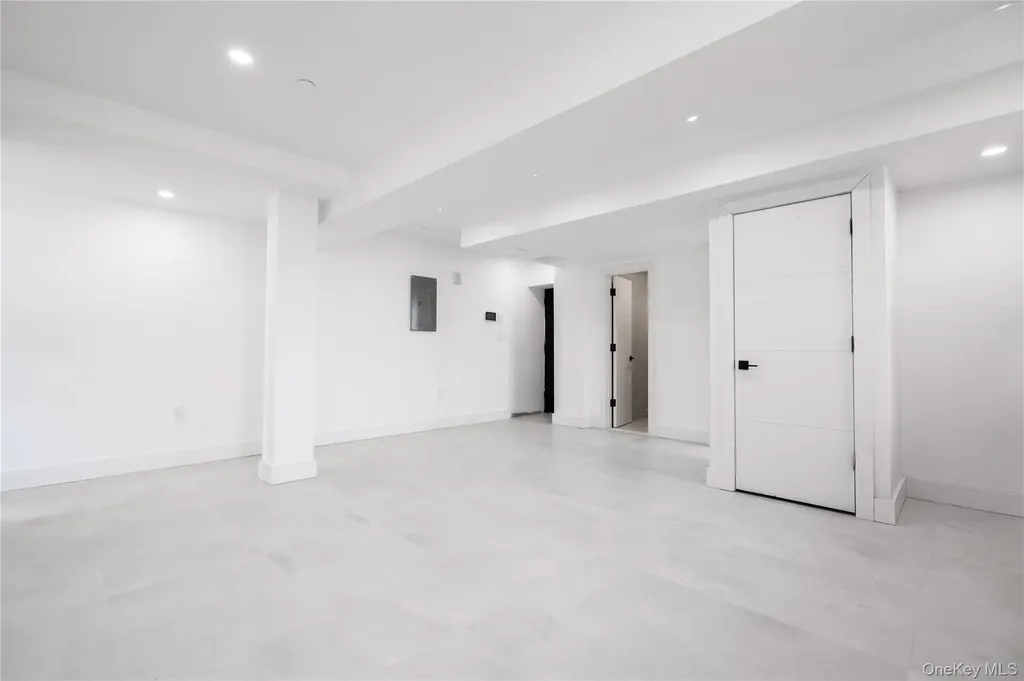 315 Be W Broadway Long Beach NY 11561