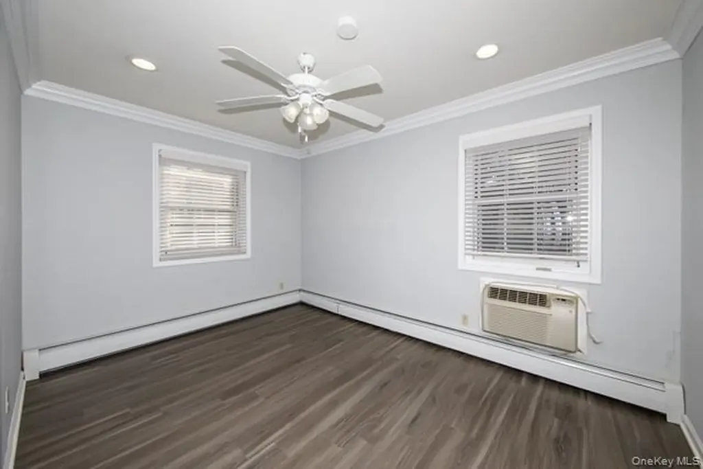 64 S Clinton Avenue Bay Shore NY 11706