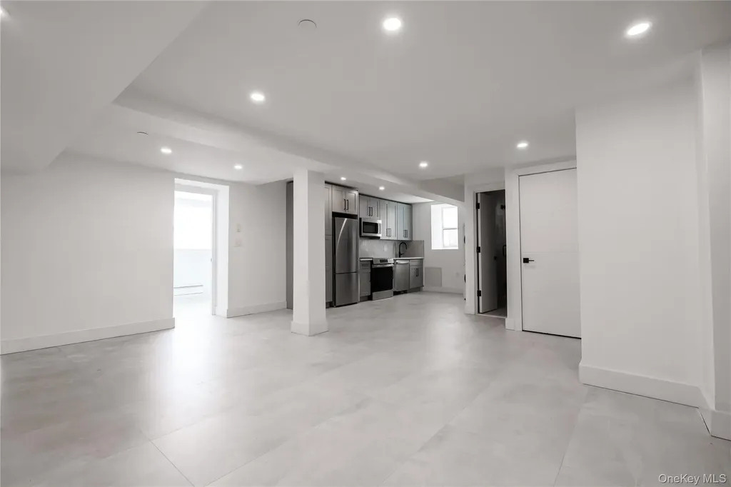 315 Bw W Broadway Long Beach NY 11561