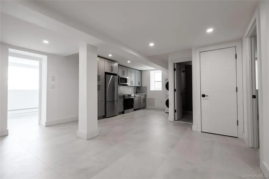 315 Bw W Broadway Long Beach NY 11561