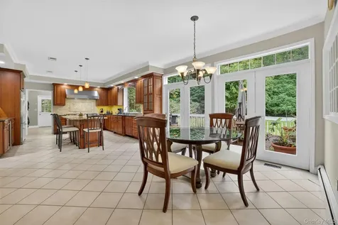 4 Pearl Court Katonah NY 10536