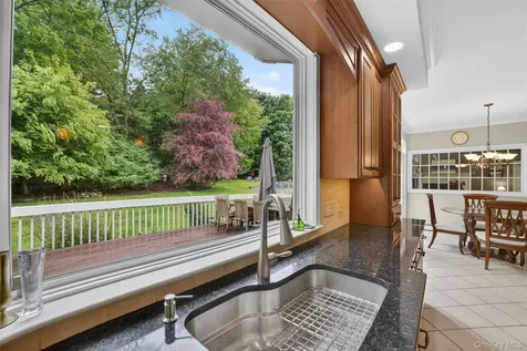 4 Pearl Court Katonah NY 10536