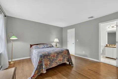 4 Pearl Court Katonah NY 10536