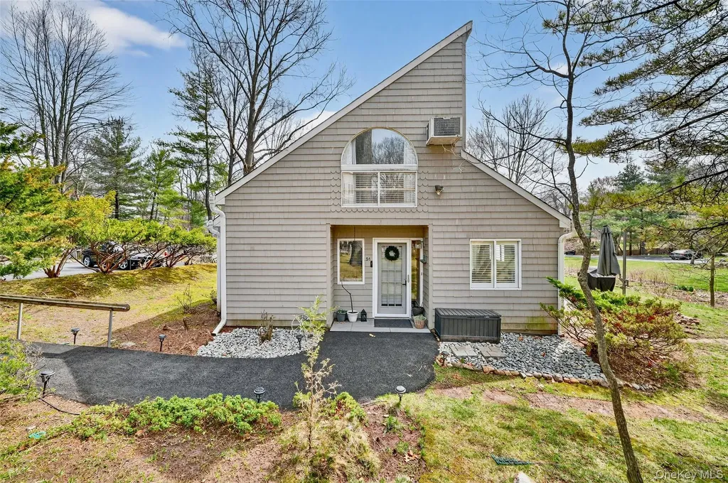 51 Hickory Hill Lane Tappan NY 10983